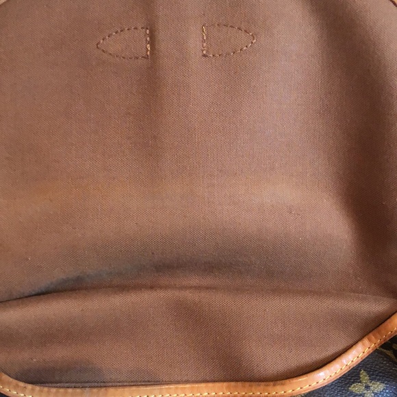 Vintage Louis Vuitton Shoulder Bag - Picture 7 of 15